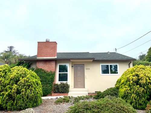 1426 Shoreline Dr, Santa Barbara, CA, 93109-2071 | Card Image