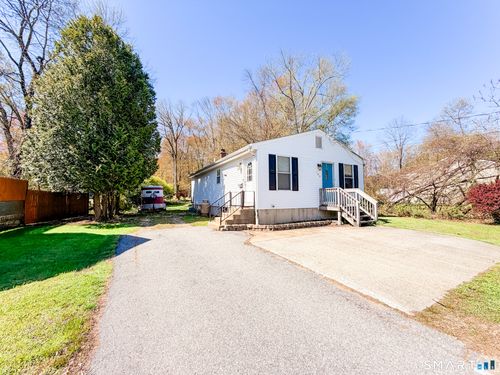 160 Dunham St, Norwich, CT, 06360-6604 | Card Image