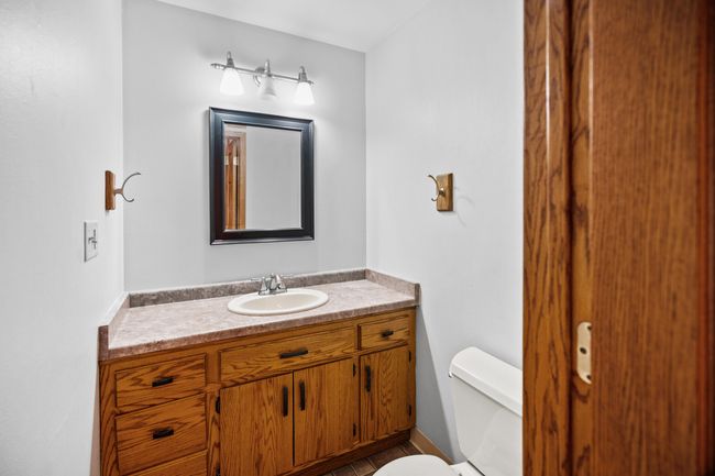 4050 W Rivers Edge Cir, Condo with 2 bedrooms, 1 bathrooms and null parking in Brown Deer WI | Image 24
