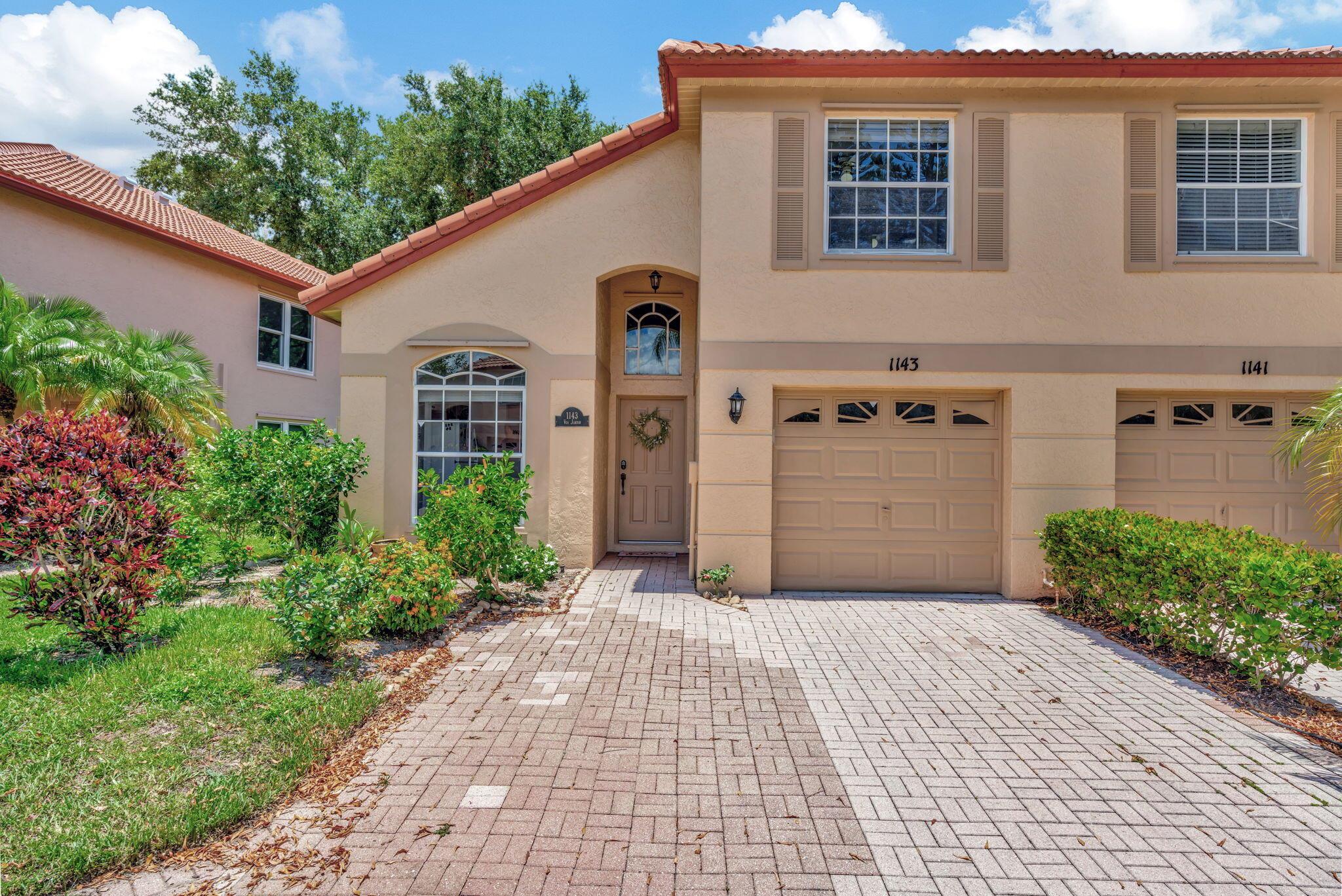 Via Jardin , Riviera Beach, FL 33418