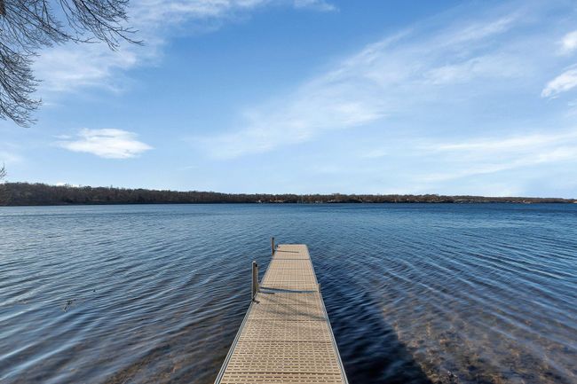 Aluminum sectional deck with sturdy stairs to the lake. | Image 26