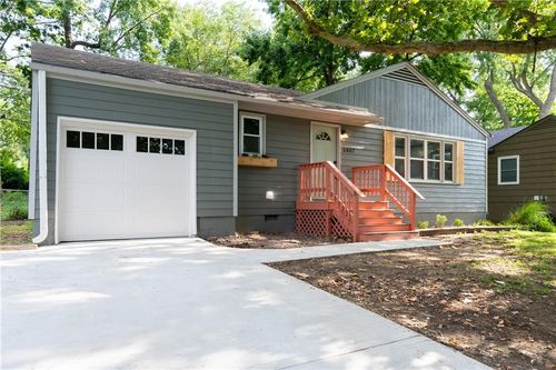 6807 W 77th St, Overland Park, KS, 66204-3147 | Card Image