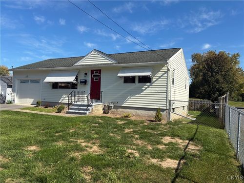 744 North Ave, Syracuse, NY, 13206-1618 | Card Image