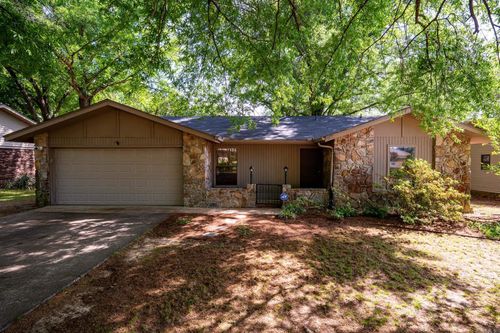 3 Hawthorne Dr, Conway, AR, 72034-3406 | Card Image