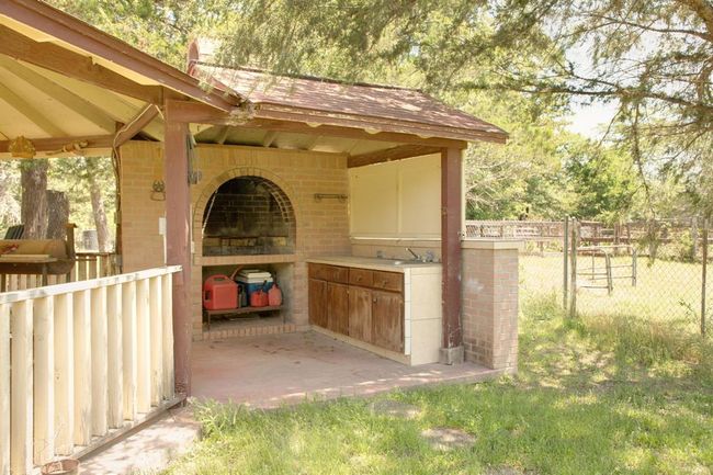 499 County Road 331, Home with 2 bedrooms, 2 bathrooms and null parking in Milano TX | Image 7