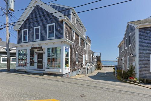ul7-147 Commercial St, Provincetown, MA, 02657-2044 | Card Image