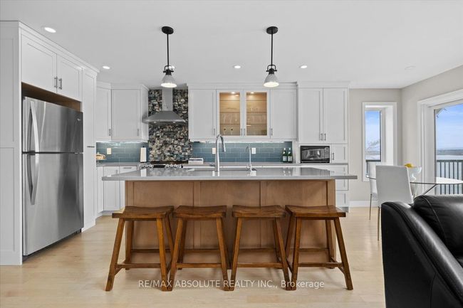 304 Riverwood Dr, House other with 3 bedrooms, 4 bathrooms and 4 parking in Woodlawn ON | Image 17