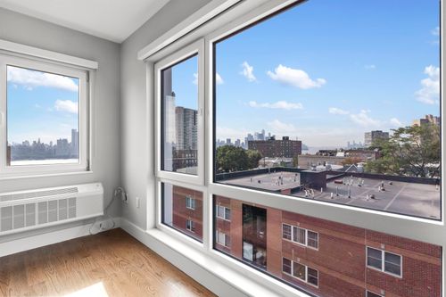 201-60 68th St, Guttenberg, NJ, 07093-4415 | Card Image