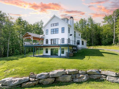 1137 Stage Road, Richmond, VT, 05477 | Card Image