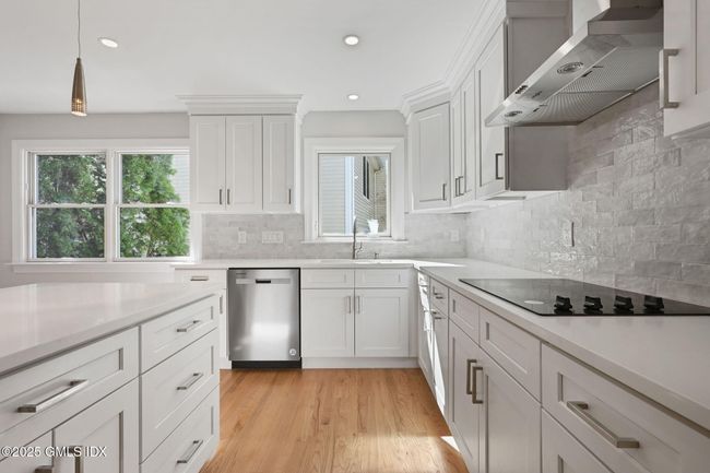 24 Rippowam Rd, House other with 4 bedrooms, 3 bathrooms and null parking in Cos Cob CT | Image 15