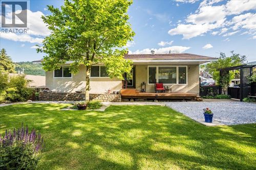 407 Willow Dr, Trail, BC, V1R2M9 | Card Image