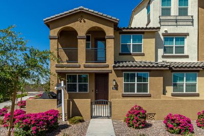 1355 - 1255 N Arizona Avenue, Townhouse with 3 bedrooms, 3 bathrooms and null parking in Chandler AZ | Image 1