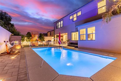 9770 Hiking Ave, Las Vegas, NV, 89166-5166 | Card Image