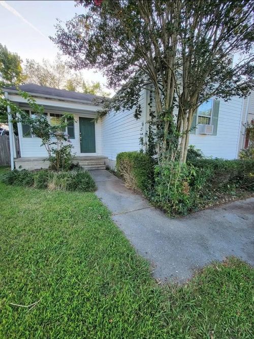 1447 Classic Chase Dr, DALTON, GA, 30721-8487 | Card Image