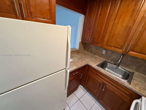 214-4370 Nw 11th Street, Miami, FL, 33126 | Card Image