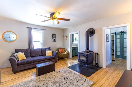 1239 E Washington St, Ely, MN, 55731-1709 | Card Image