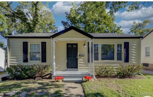 9647 Margo Ann Ln, Saint Louis, MO, 63134-4240 | Card Image