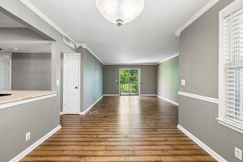 d92-555 N Dupont Ave, Madison, TN, 37115-3265 | Card Image