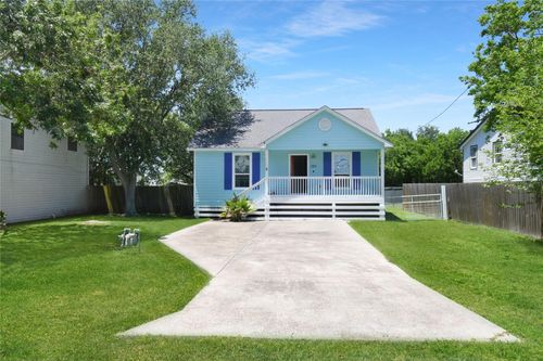320 10th St, Dickinson, TX, 77539-2970 | Card Image