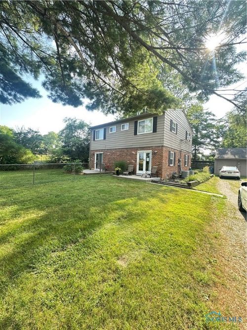 103 Water St, Waterville, OH, 43566-1475 | Card Image