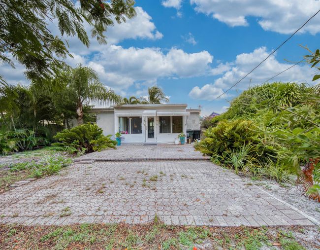 1218 N Ocean Breeze, House other with 2 bedrooms, 2 bathrooms and null parking in Lake Worth FL | Image 25