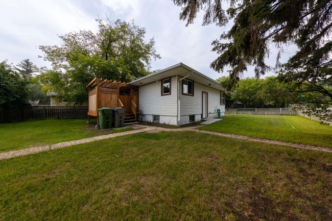 4736 43 Street, Home with 3 bedrooms, 1 bathrooms and 2 parking in Lloydminster SK | Image 27