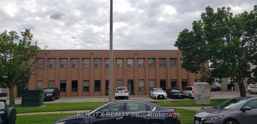 4-31 Villarboit Cres, Concord, ON, L4K4R2 | Card Image