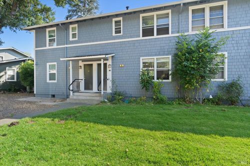 28 Lovejoy Way, Novato, CA, 94949 | Card Image