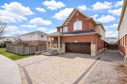 145 Redtail St, Kitchener, ON, N2K4J5 | Card Image