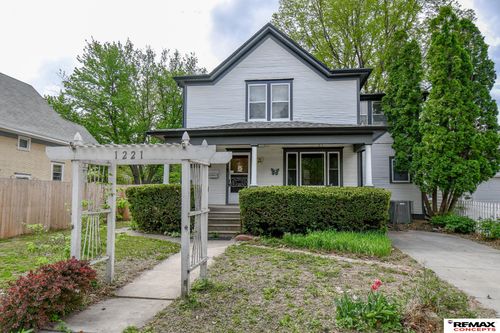 1221 Rose St, Lincoln, NE, 68502-2345 | Card Image