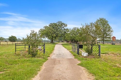 529 An County Road 2304, Tennessee Colony, TX, 75861-2075 | Card Image