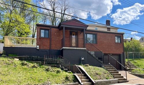 2915 Crosby Ave, Pittsburgh, PA, 15216-1907 | Card Image