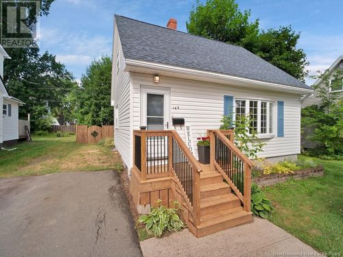 168 Jones St, Moncton, NB, E1C6J6 | Card Image