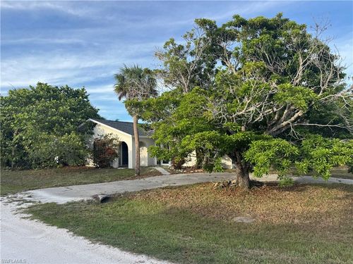 1683 Atlanta Plaza Dr, SANIBEL, FL, 33957-4327 | Card Image
