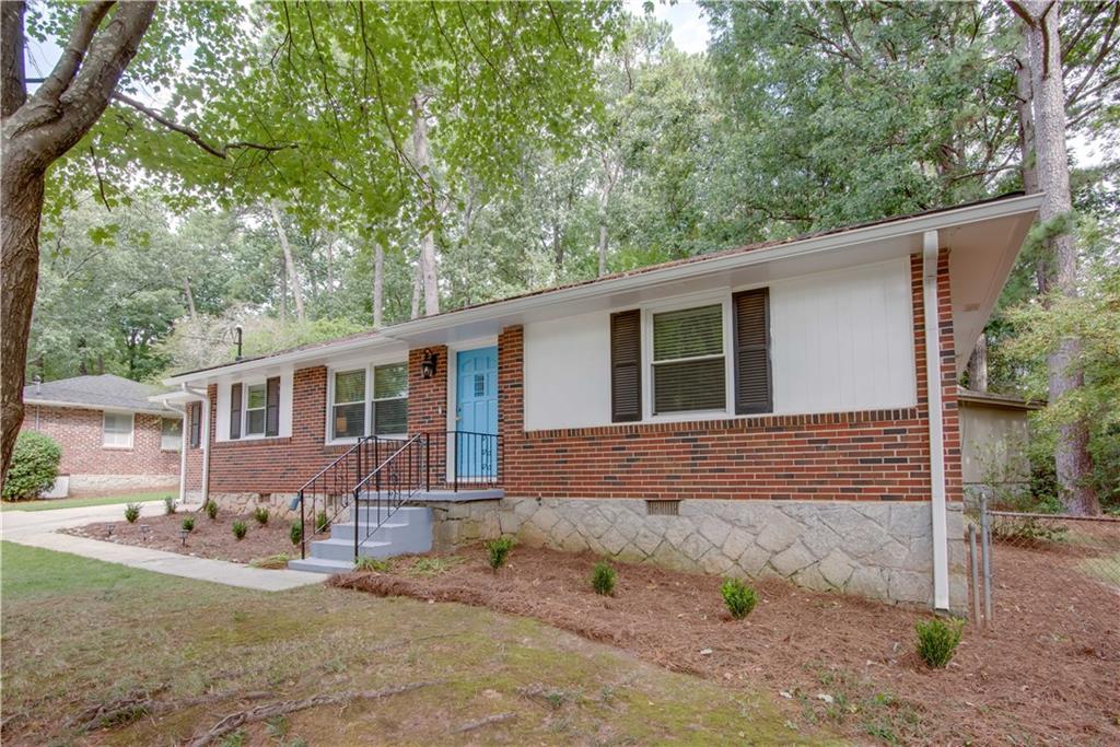Laurel Ridge Dr, Decatur, GA 30033