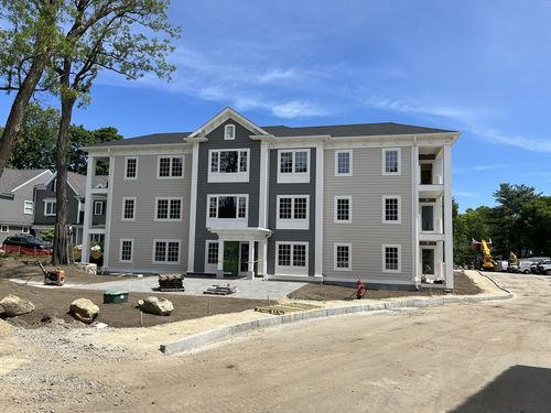 103-93 Bedford St, Lexington, MA, 02420-4327 | Card Image