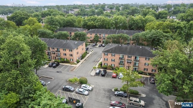 34 John St, Condo with 2 bedrooms, 1 bathrooms and null parking in Bloomfield NJ | Image 29