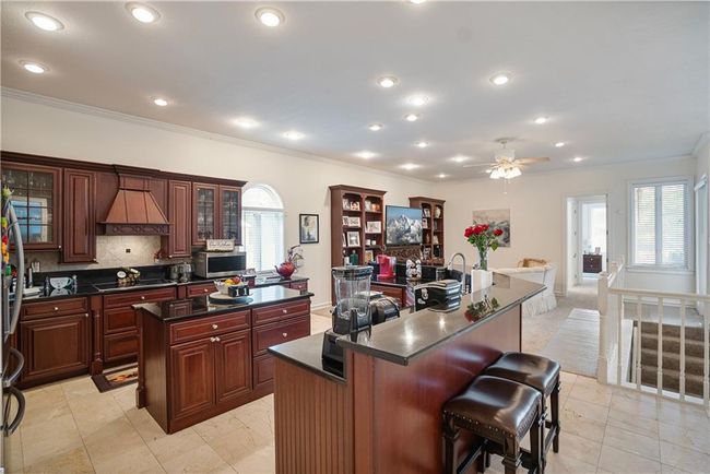 1702 Cedar Ridge Rd, House other with 4 bedrooms, 4 bathrooms and null parking in Parsons KS | Image 49