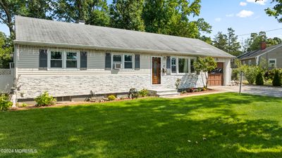 856 Roundtree Drive, House other with 3 bedrooms, 1 bathrooms and null parking in Toms River NJ | Image 1