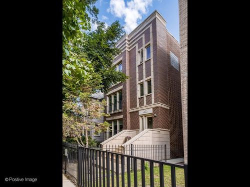 2-3417 N Bosworth Ave, Chicago, IL, 60657-1303 | Card Image