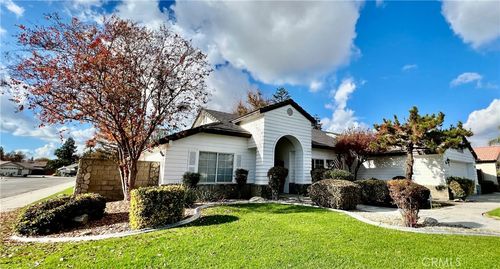 8711 Dalby Court, Bakersfield, CA, 93313 | Card Image