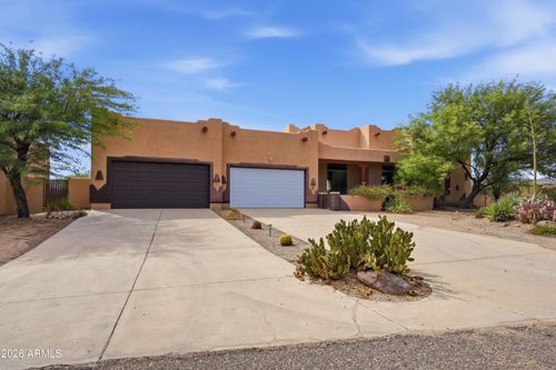 31 E Desert Hills Dr, Phoenix, AZ, 85086-7435 | Card Image