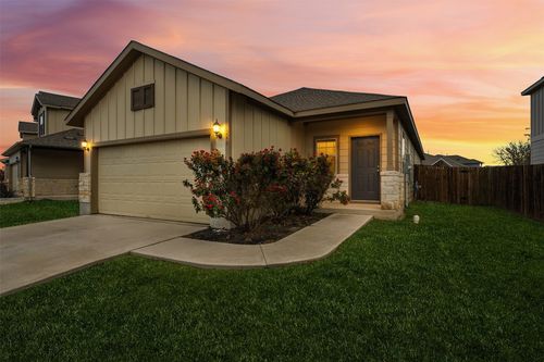 245 La Dera Dr, Liberty Hill, TX, 78642-2119 | Card Image