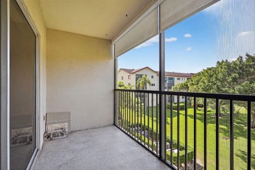 305-c-1600 Sw 127th Way, Pembroke Pines, FL, 33027-2150 | Card Image