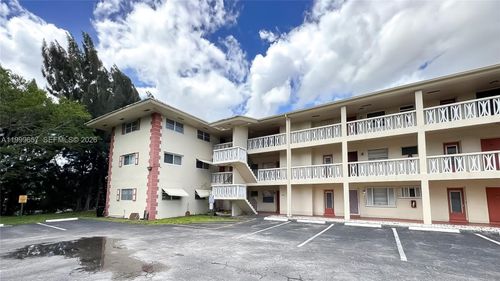 apt-106-4770 Nw 10th Ct, Plantation, FL, 33313-6549 | Card Image