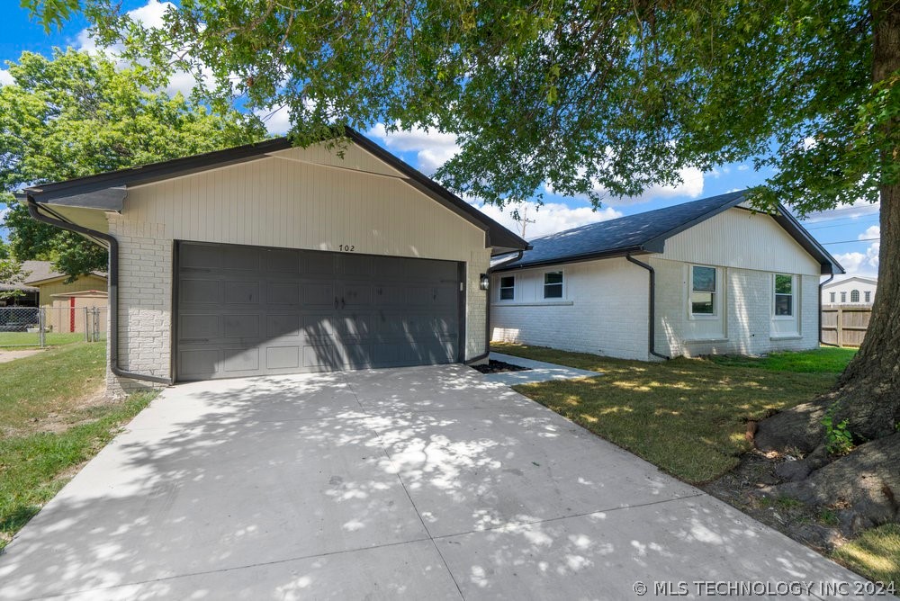 Canton St, Broken Arrow, OK 74012