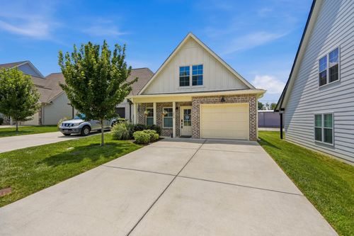 204 Emmett Dr, White House, TN, 37188-4203 | Card Image