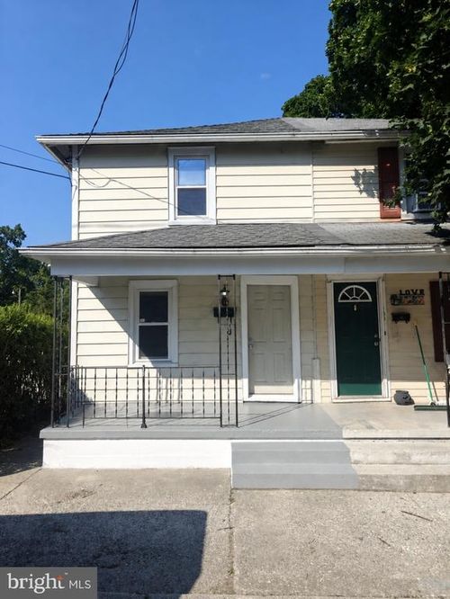 157 S Wolf St, MANHEIM, PA, 17545-1630 | Card Image