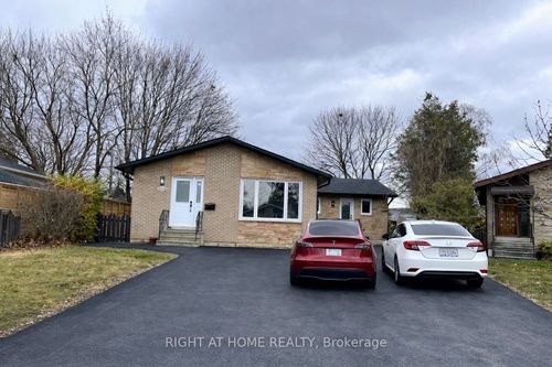 809 Helen Cres, Pickering, ON, L1W1V1 | Card Image