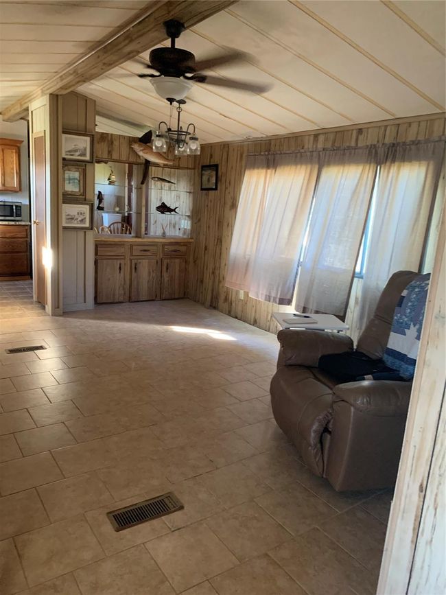 911 N 15 Th St, House other with 2 bedrooms, 2 bathrooms and null parking in Port O Connor TX | Image 9